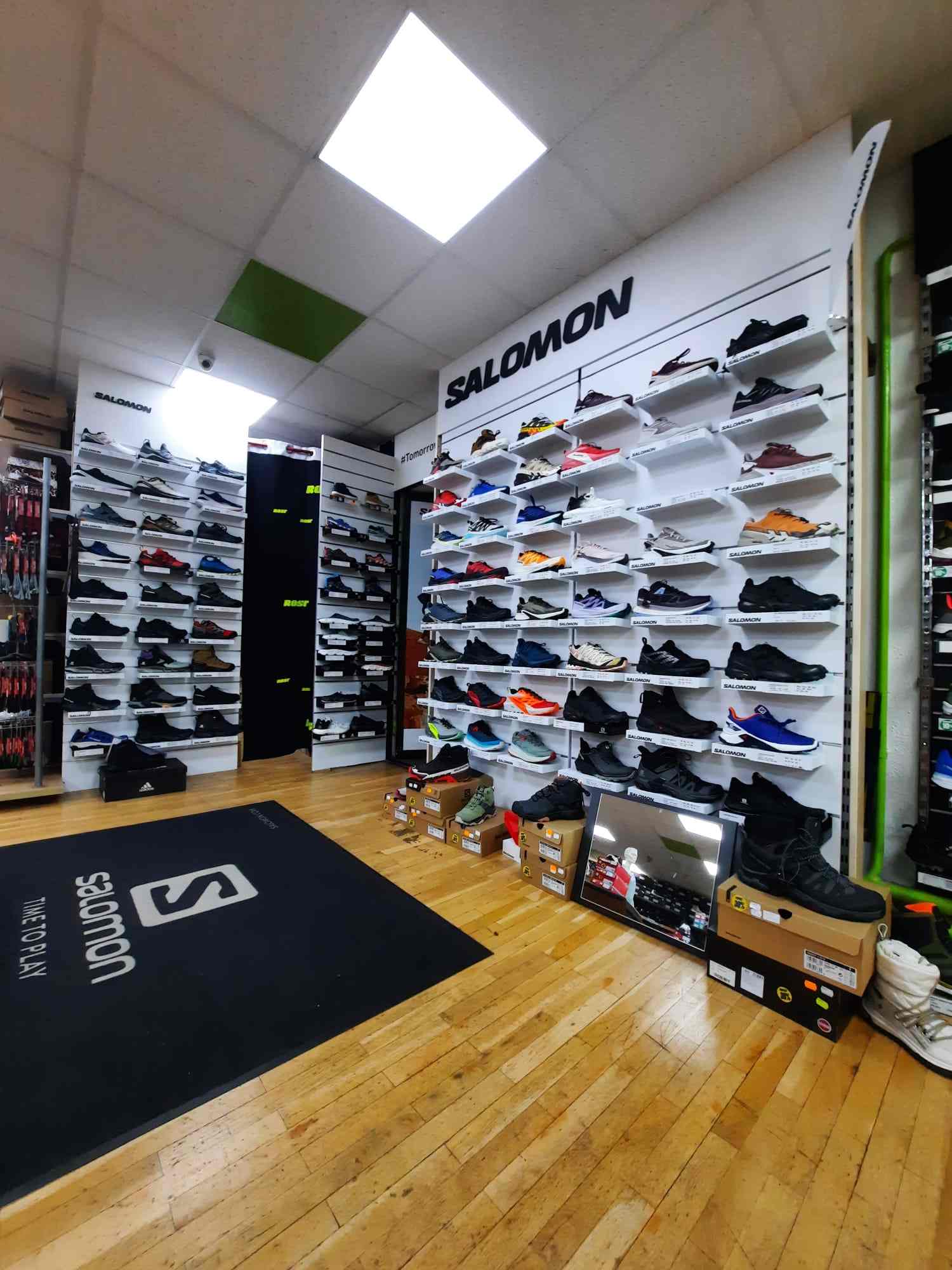 Rost Outlet - Dom Sportova