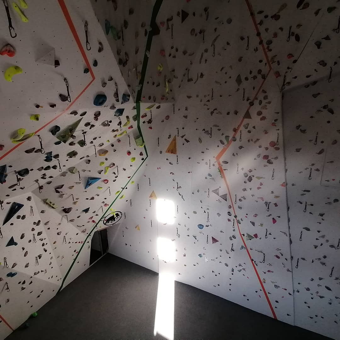 Lezecká stena Rozlomity