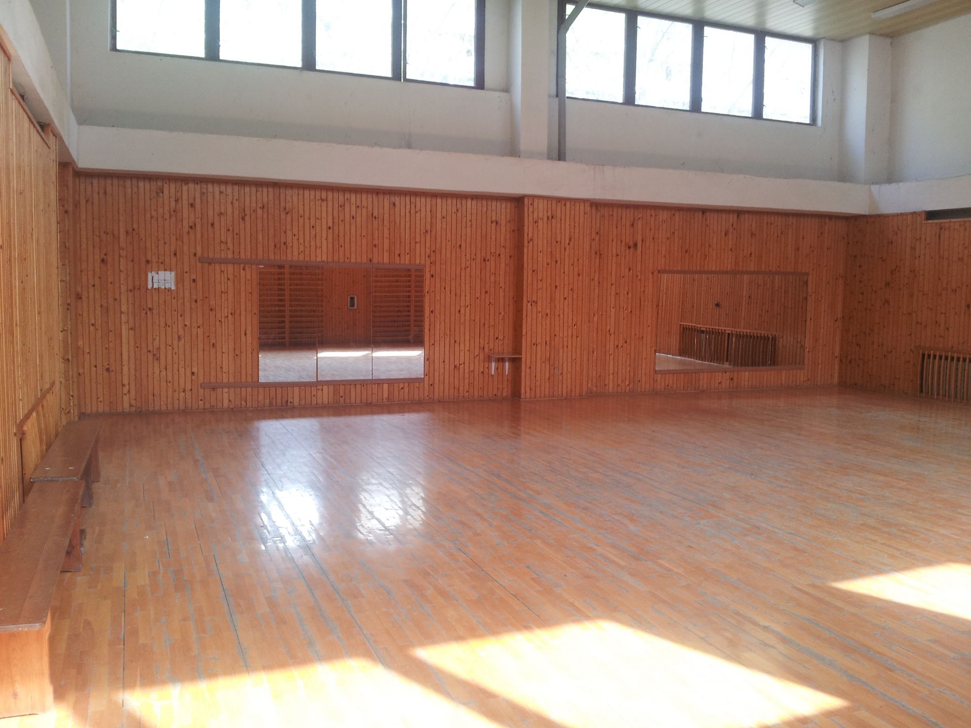 Športová hala Mladosť