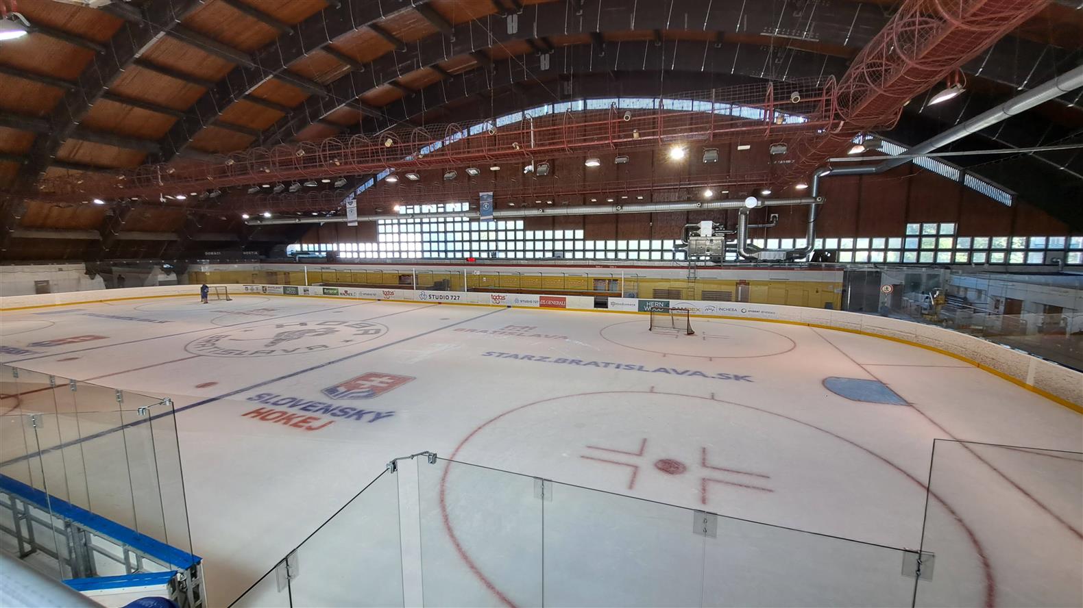 Zimný štadión Harmincova