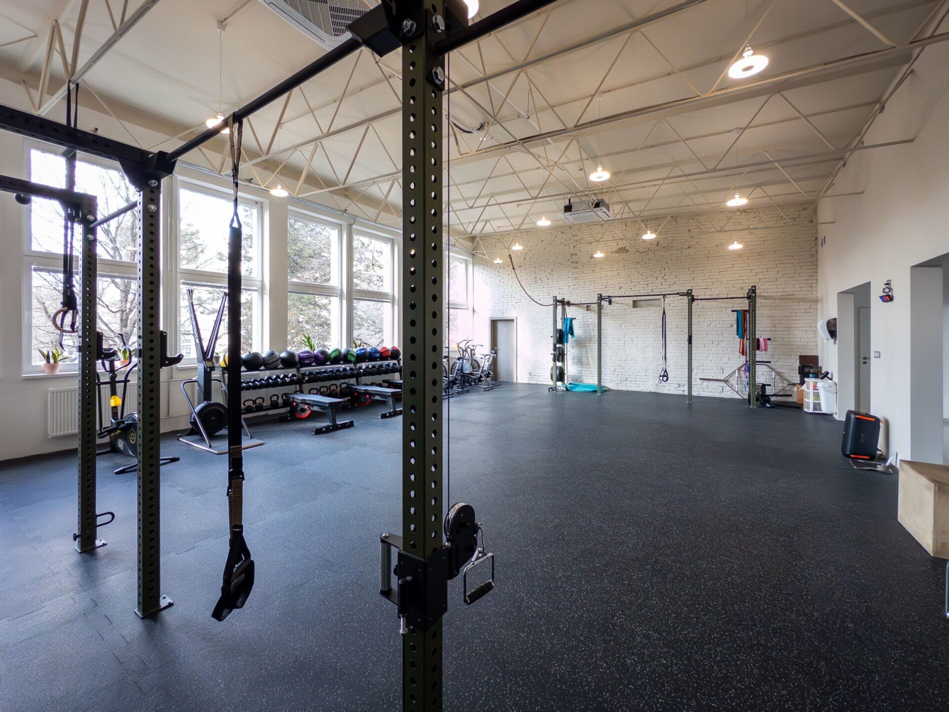 Katies club - OC Merkúr