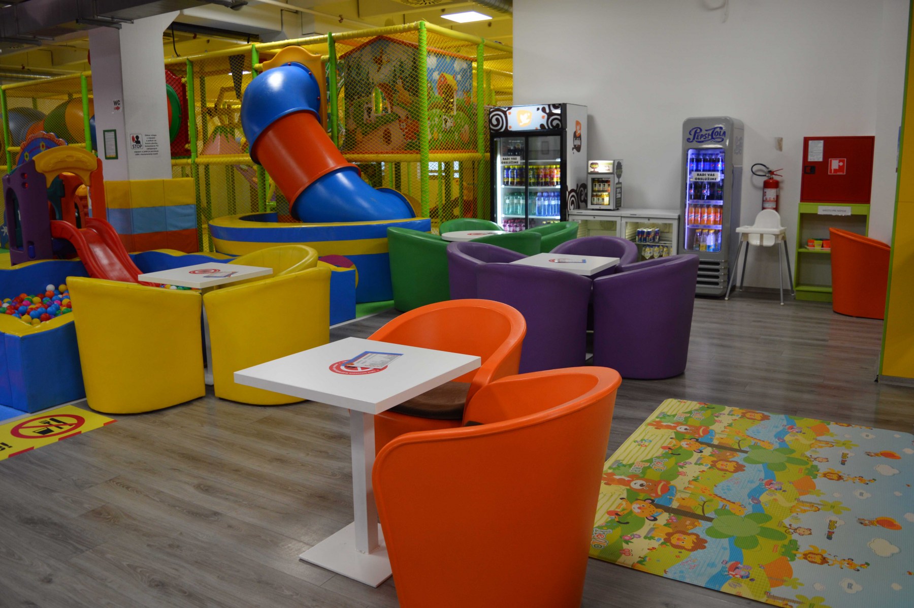 Kinder Club