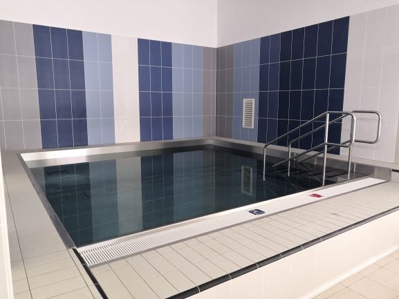 Plaváreň Majerníkova 62, Karlova Ves