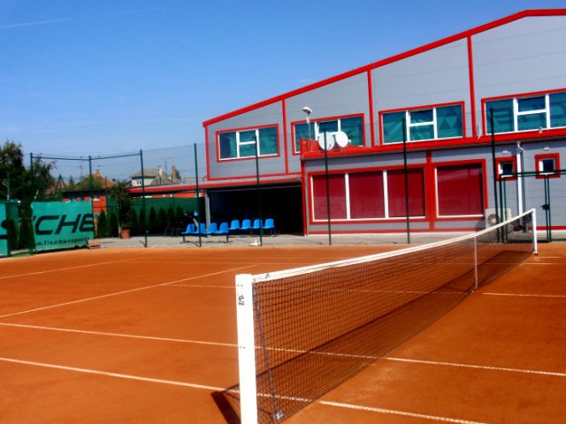 SPORT PALACE PEZINOK
