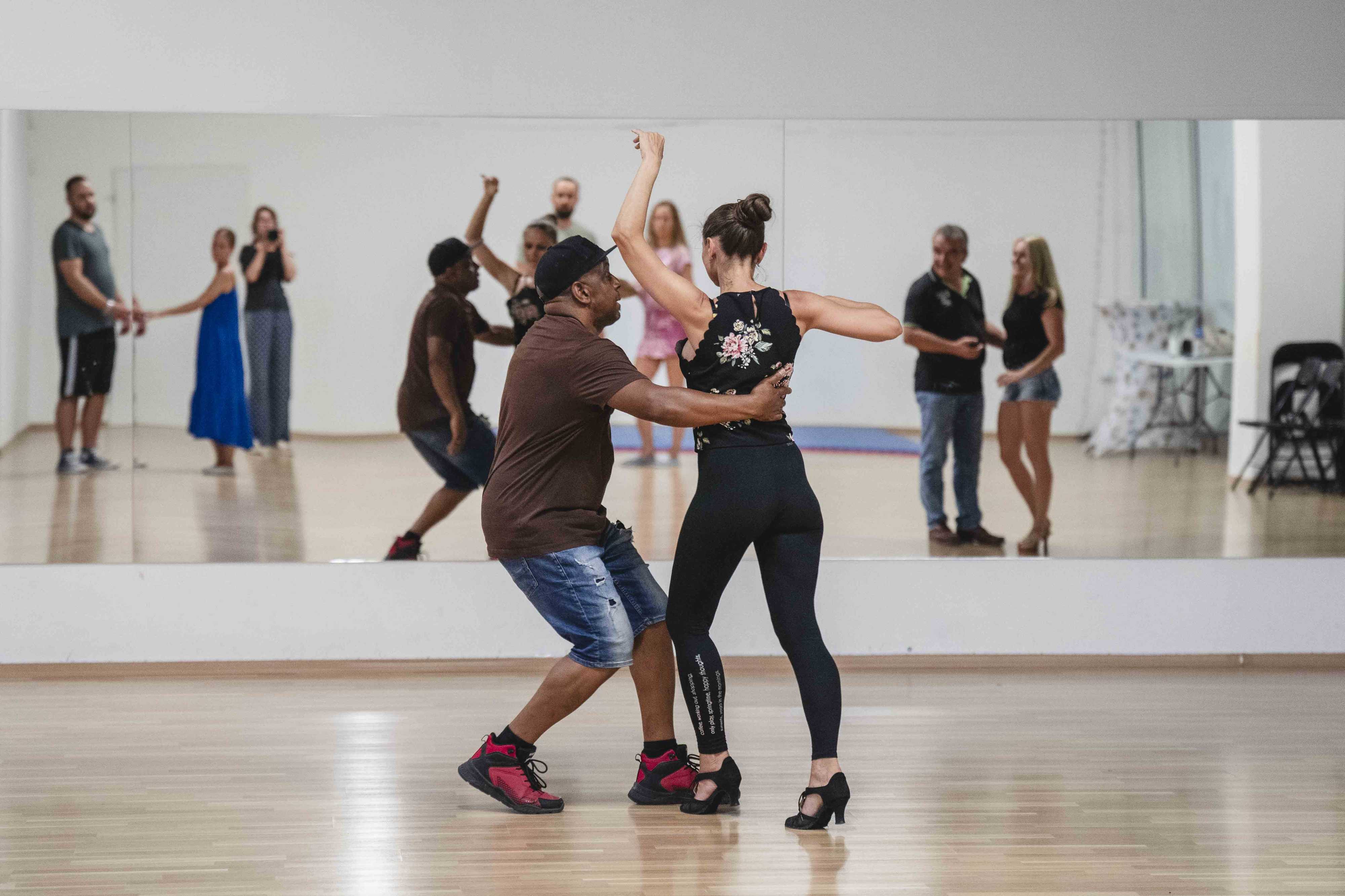 Tanečná škola NEXUM – Pezinská