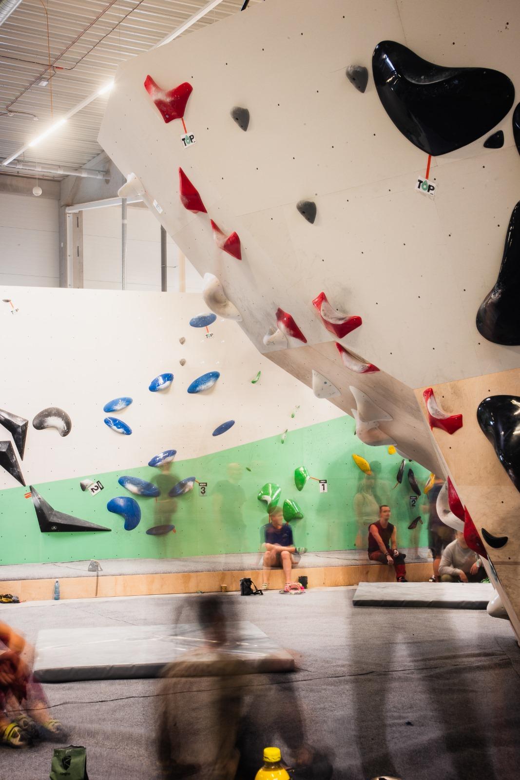 Spot Climbing Gym