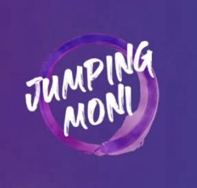 Jumping Moni