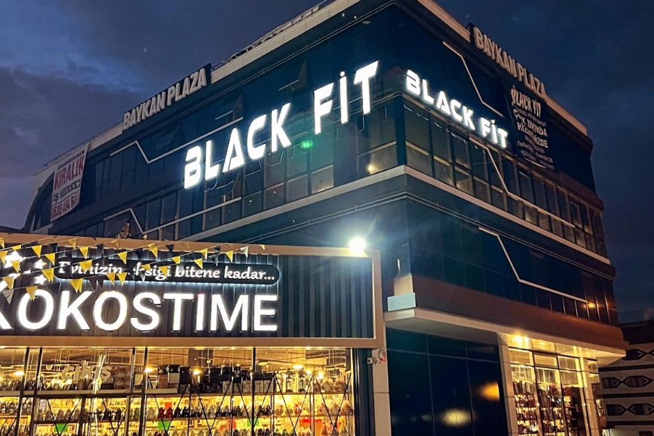 Black Fit