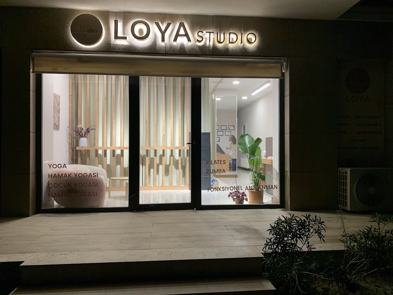 Loya Studio