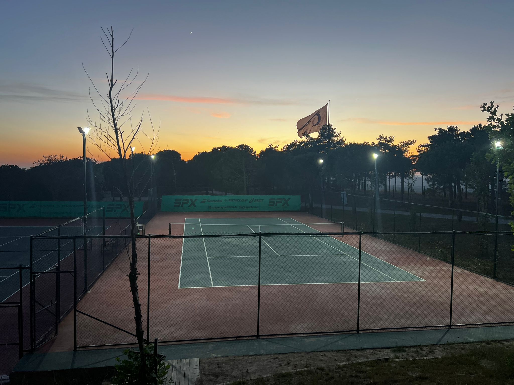 Nefes Orman Tenis Kulübü