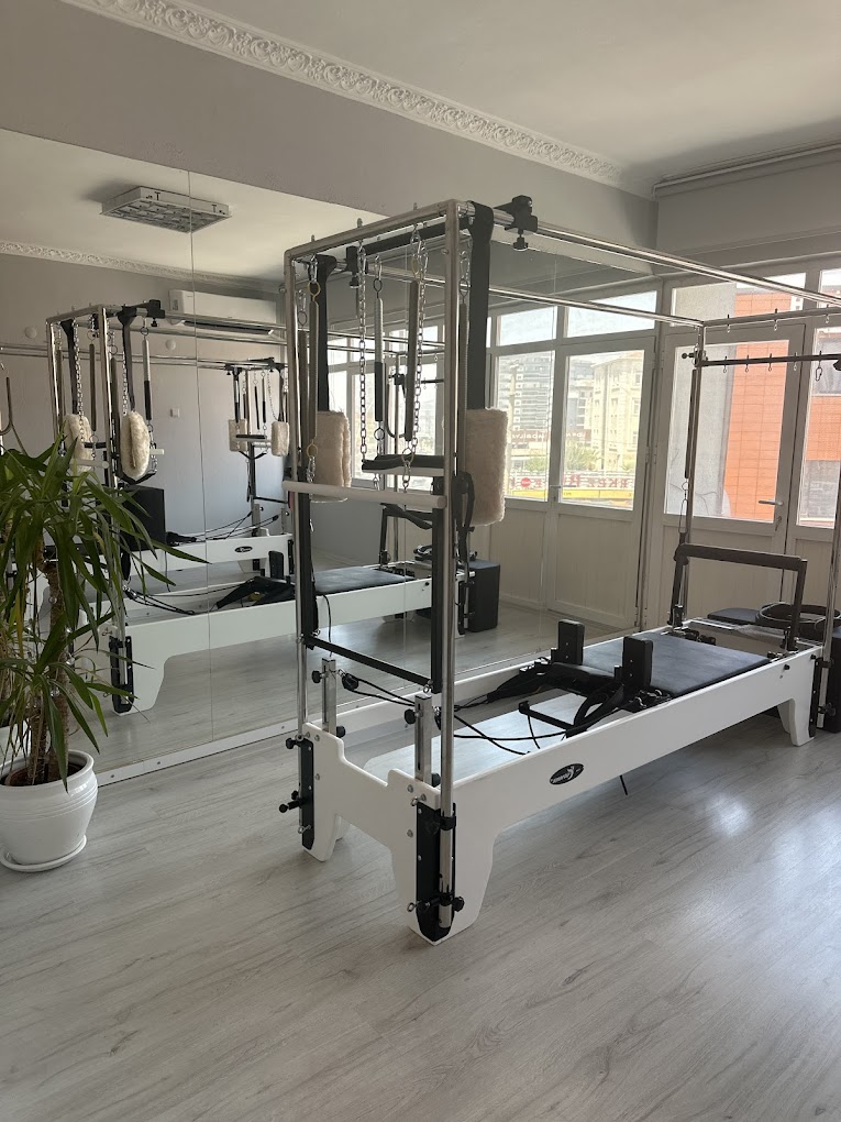 Bng Pilates Reformer Menemen 1