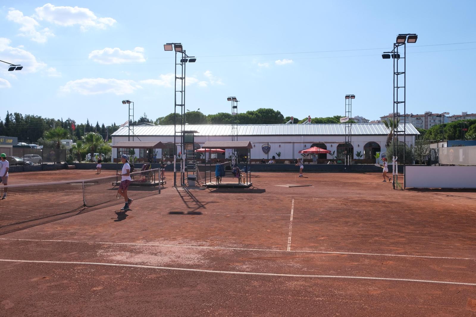 Altın Raket Tenis Kulübü