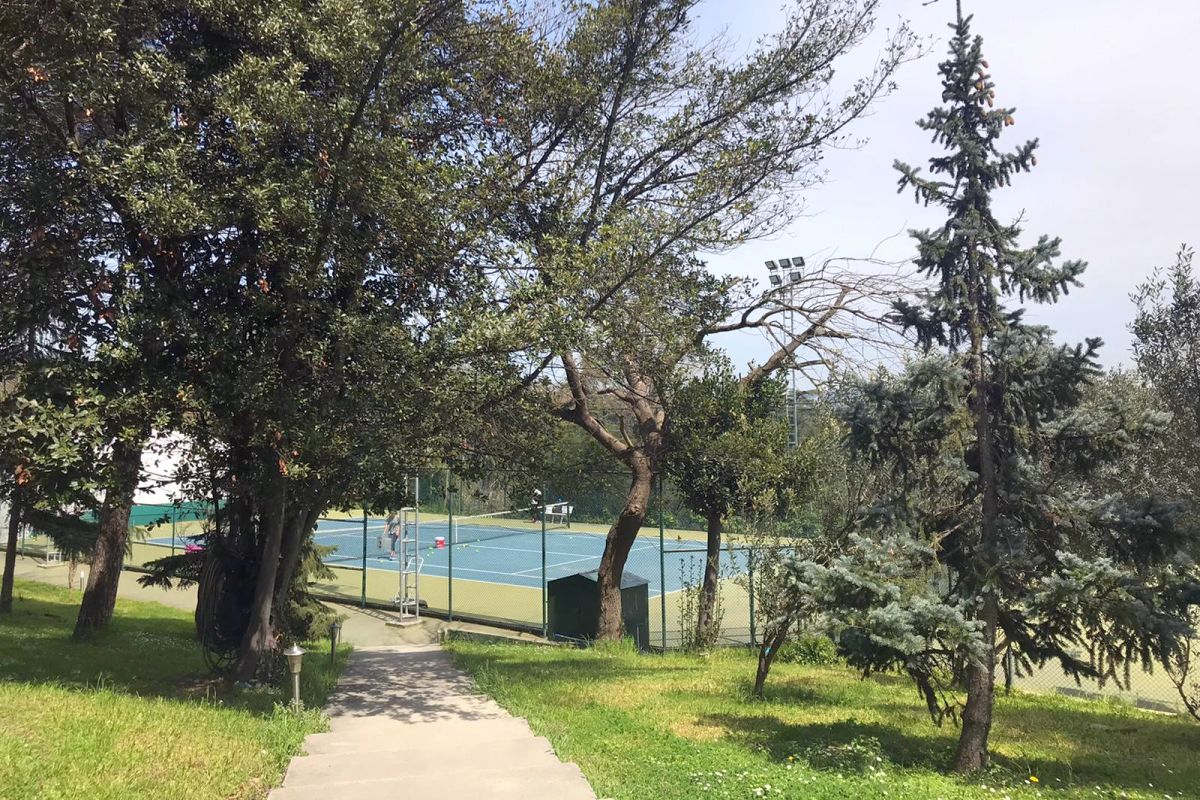 Bizim Tepe Tenis Kulübü