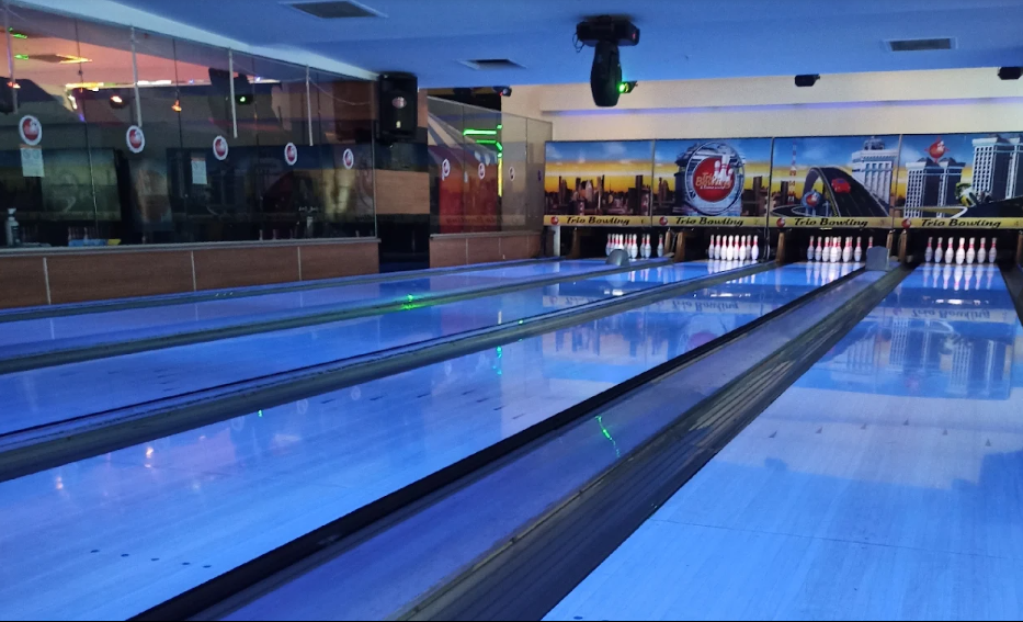Trio Bowling Metroport