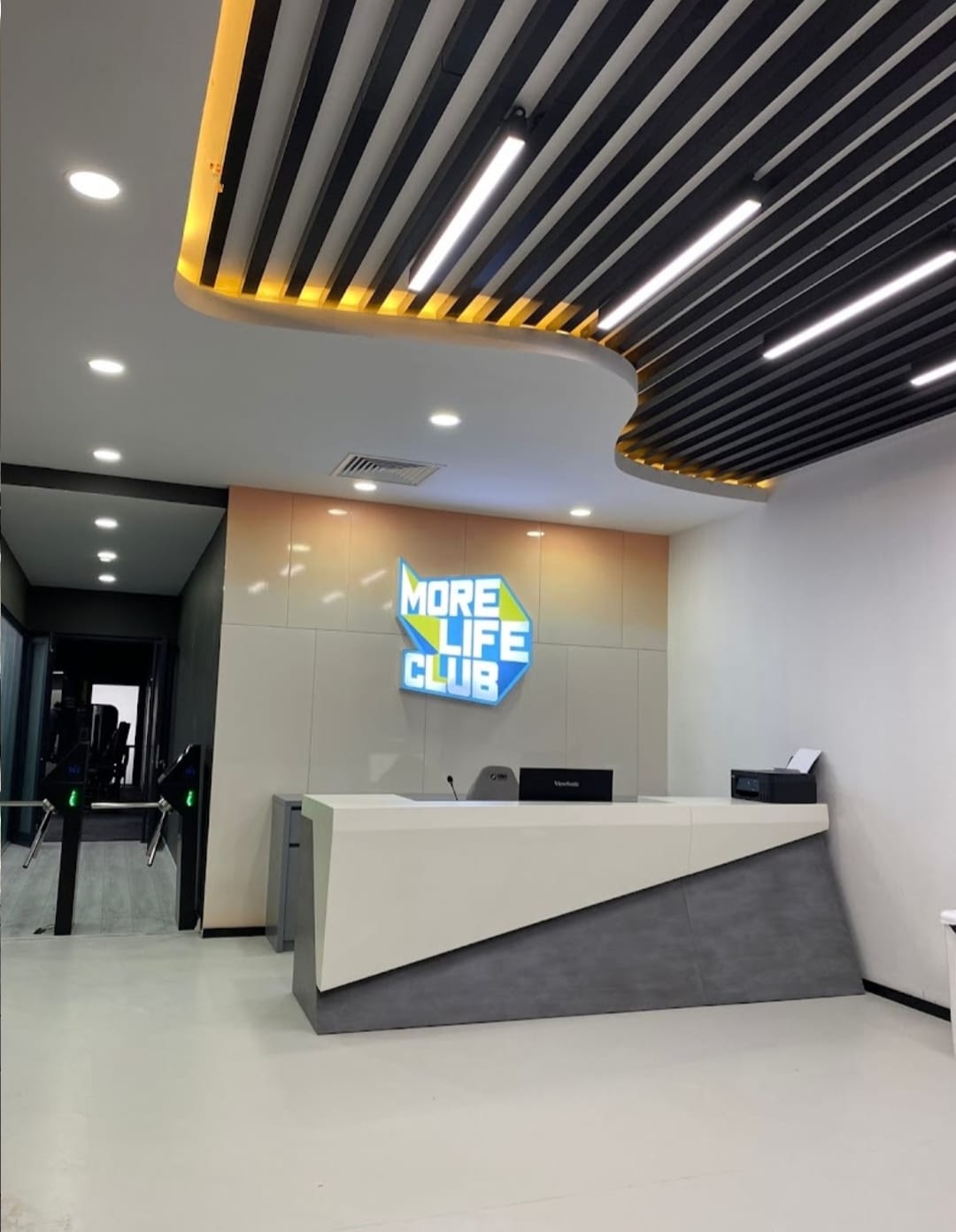 More Life Club Ovacık - Logo