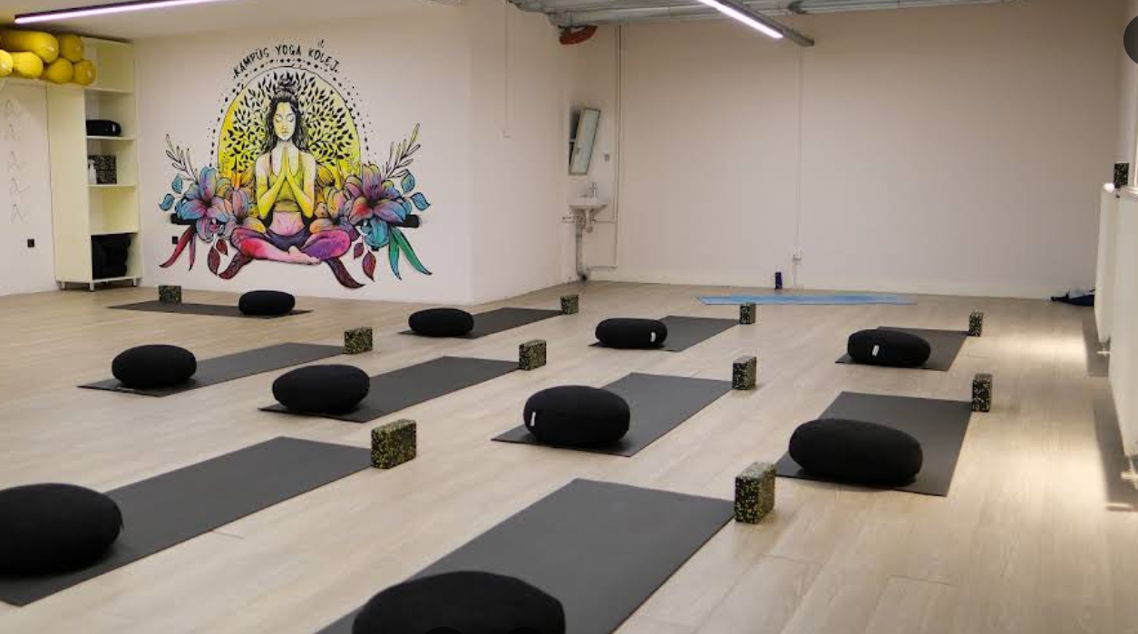 Kampüs Yoga Kolej