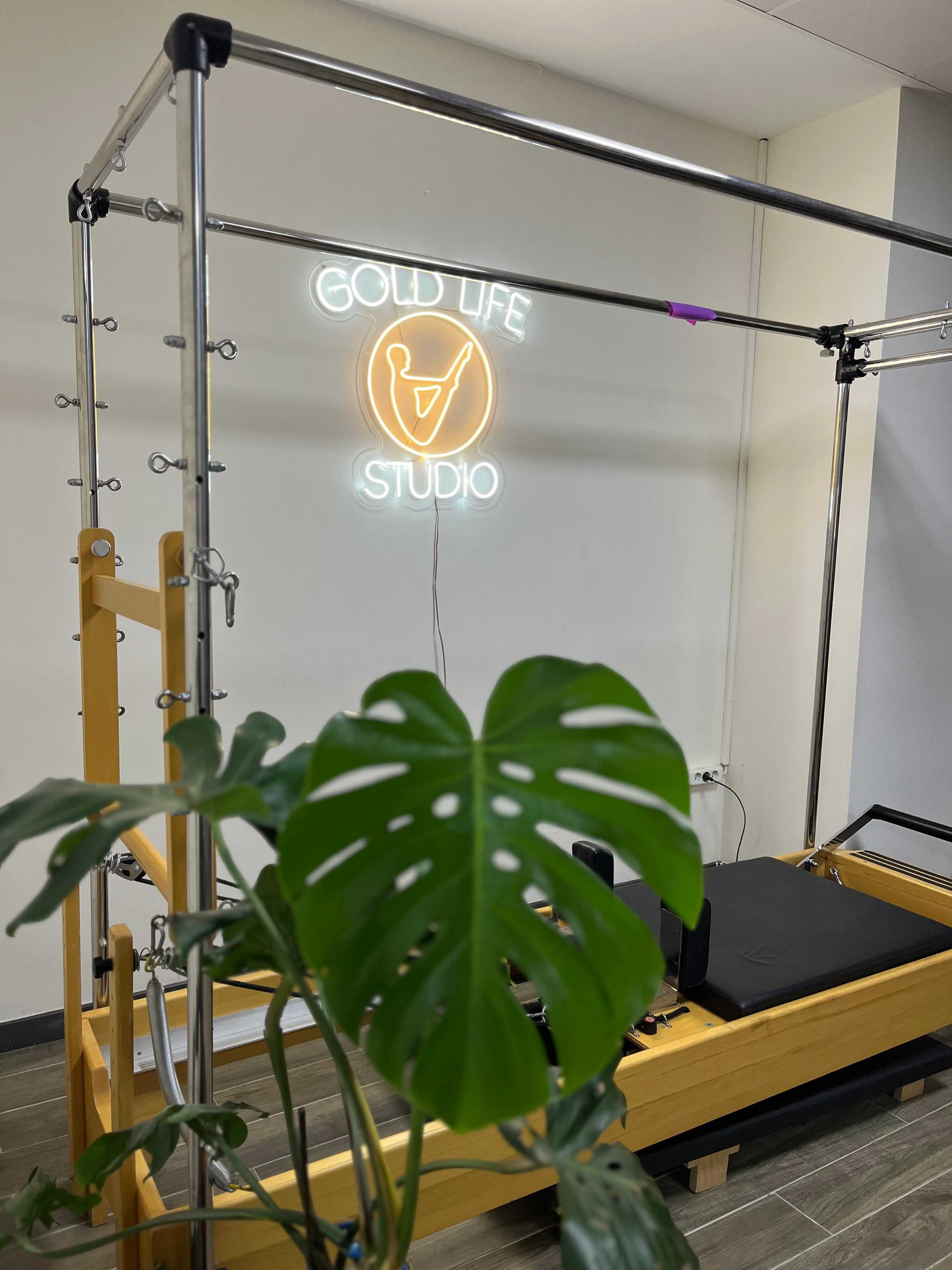 Gold Life Studio