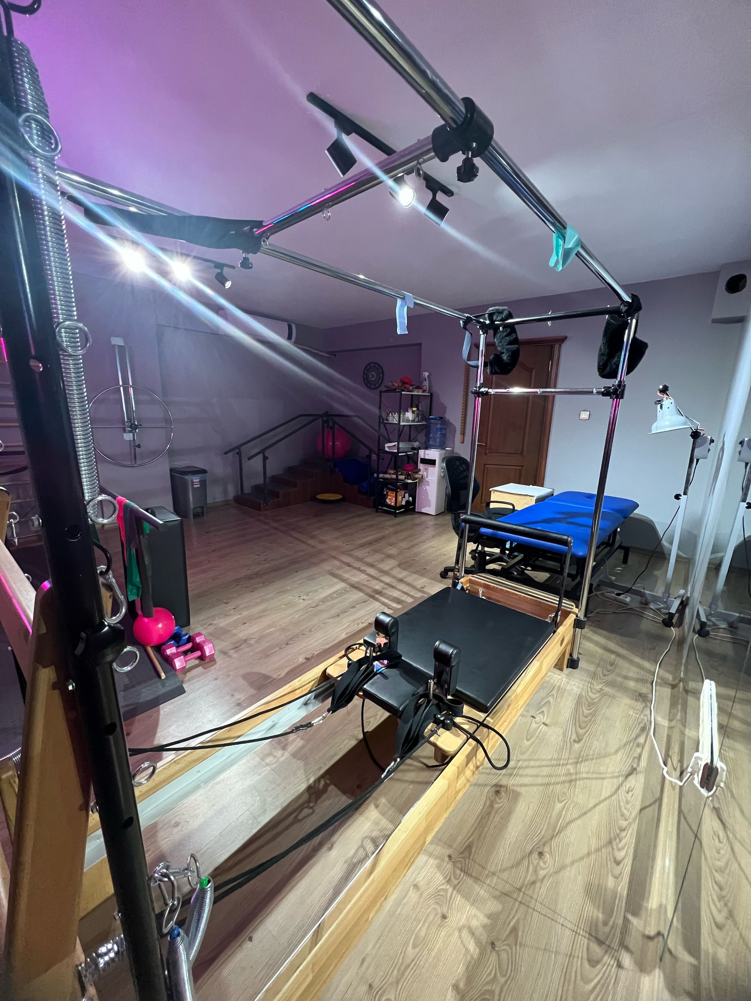 Ay Clinic Fizik Tedavi Reformer