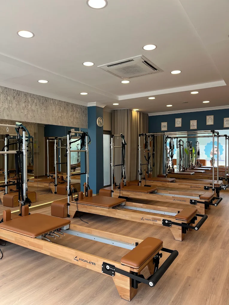 MoonFit Studio