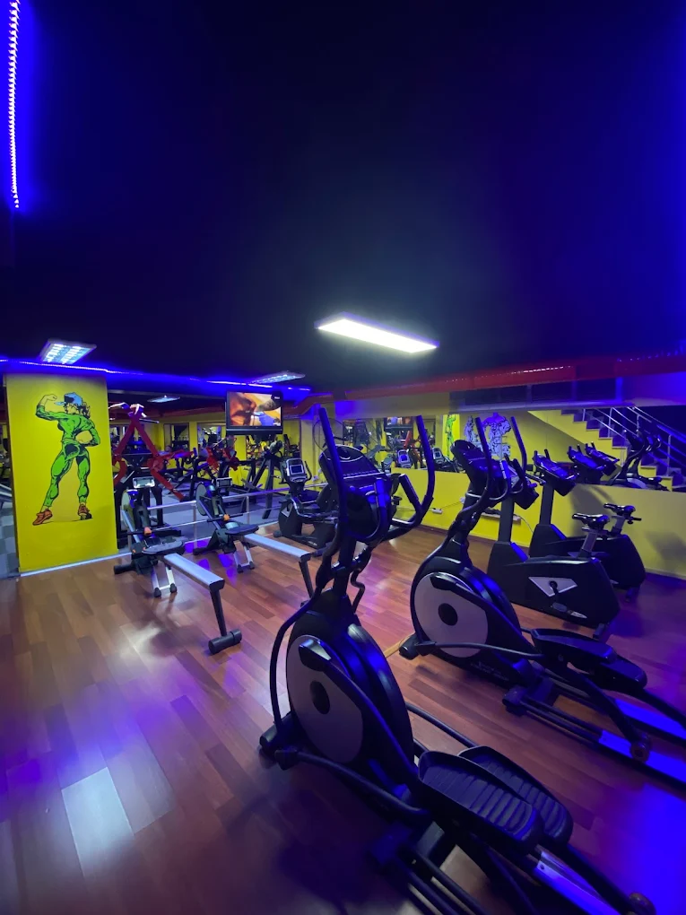 Çeşme Gym Sağlıklı Yaşam Merkezi