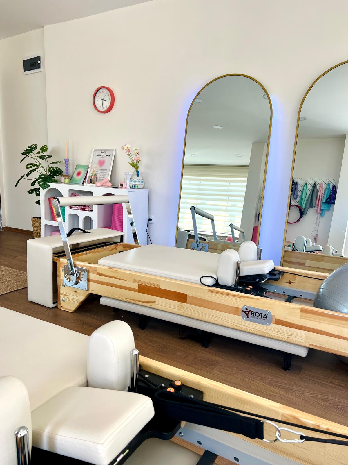 Mat Studio Pilates
