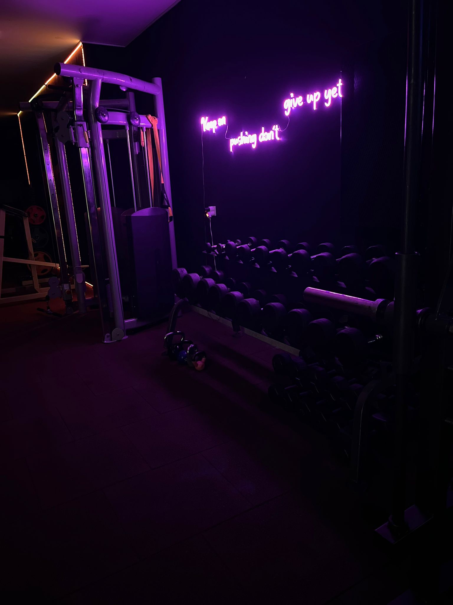 AKT ATHLETIC SPORTS PURSAKLAR