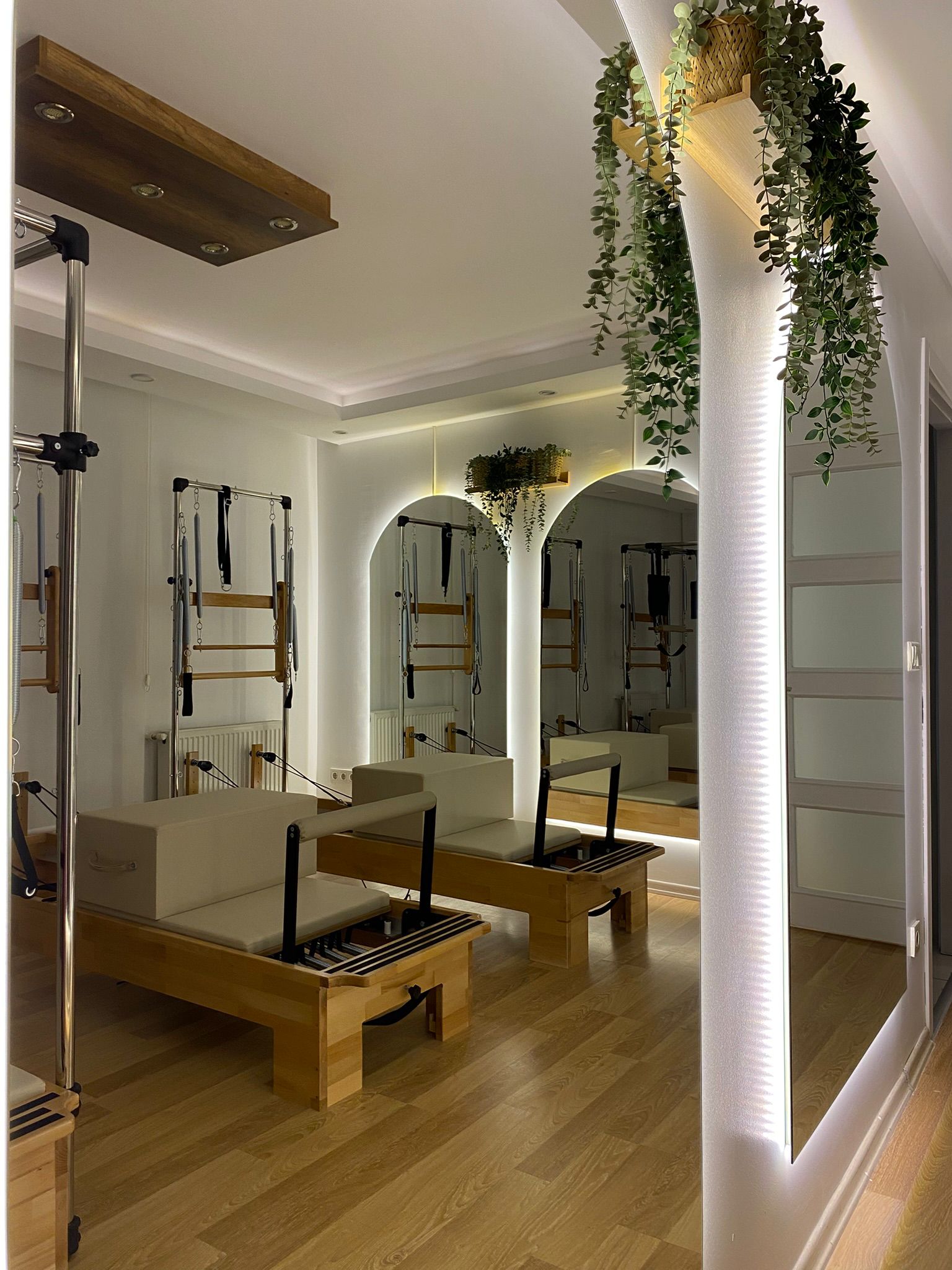 Fizyoterapist Dilan Karataş Pilates Stüdyo