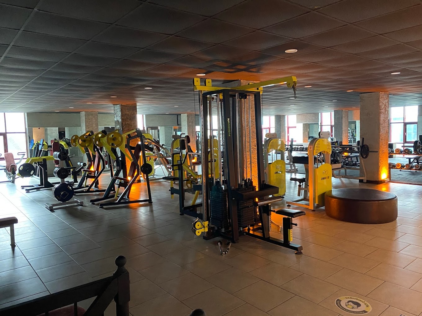 Relax Sports Club