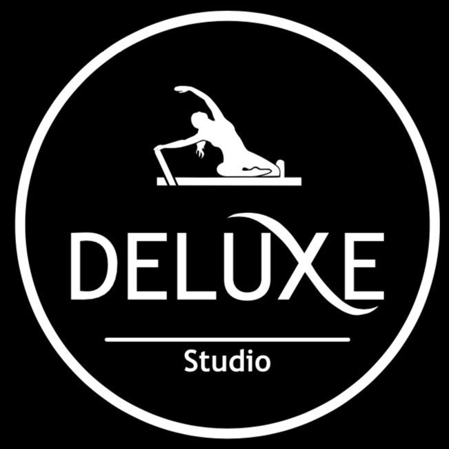 Deluxe Studio - Logo