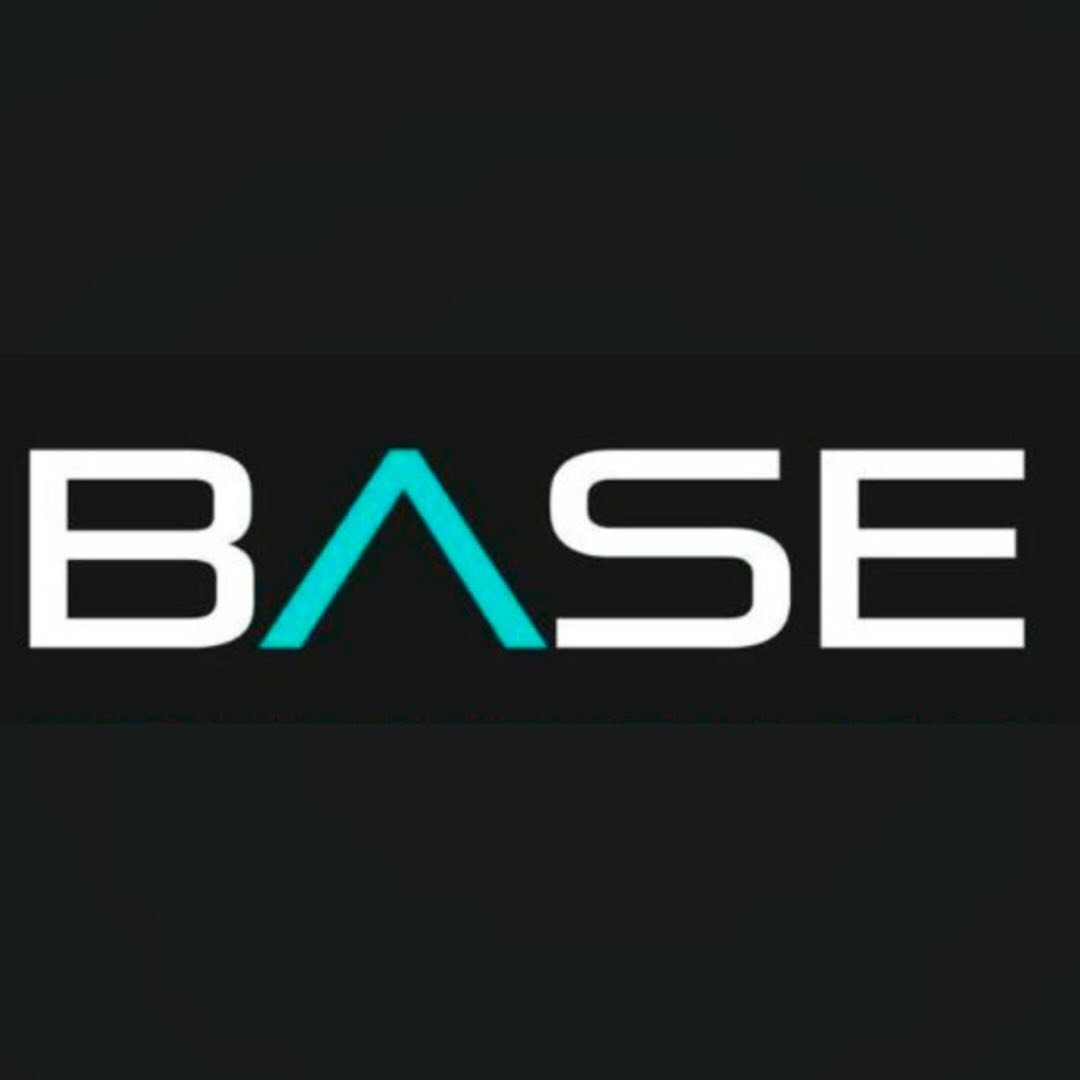 Base Training Studio Gayrettepe - Logo