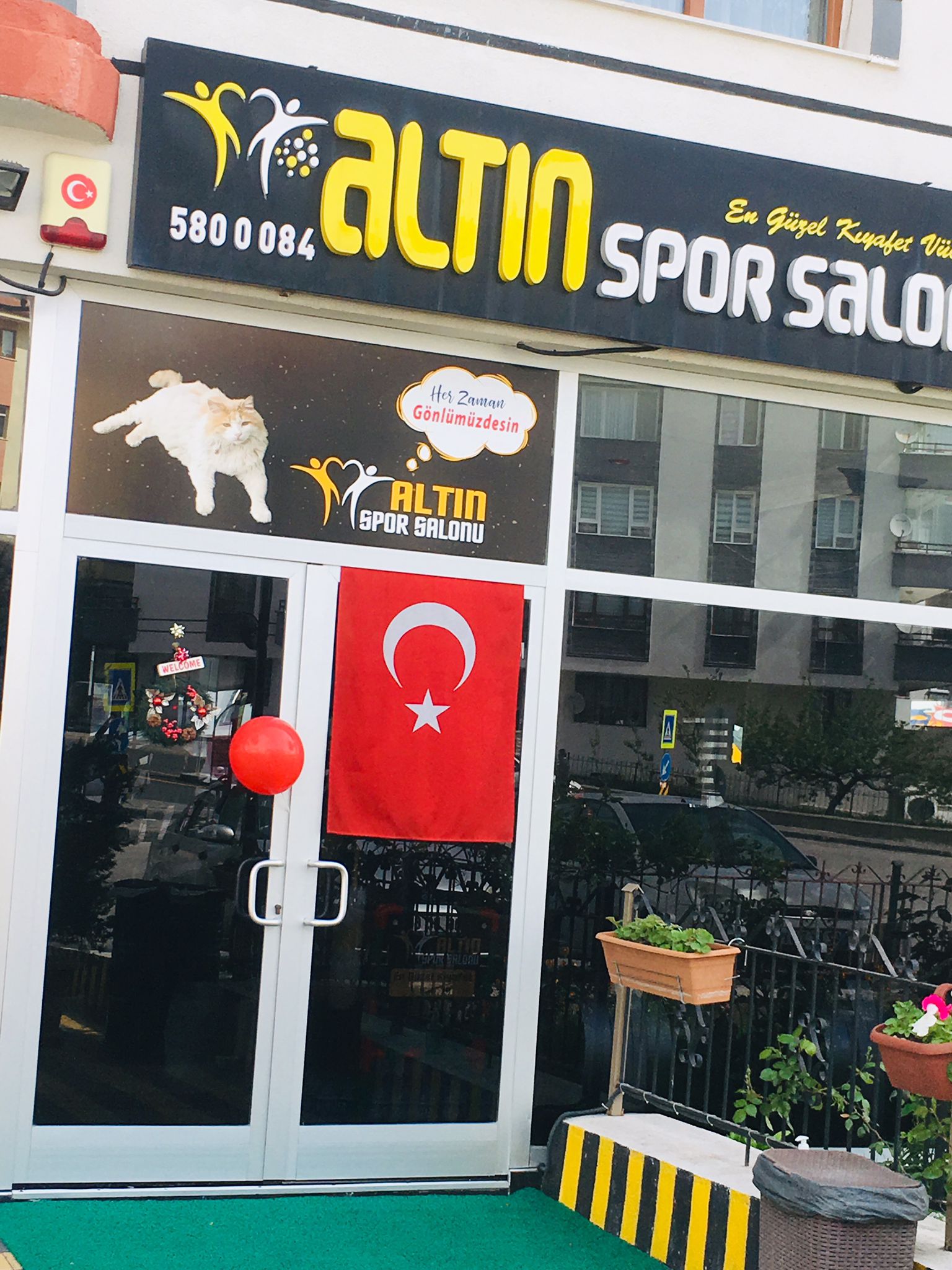 Altın Spor Salonu